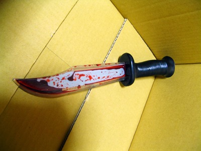 夢占い 包丁・刃物の夢の意味21選人を刺す・襲われる状況別に解説plush