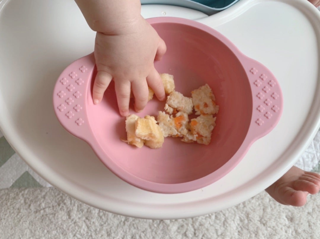 比較 100均・3coins・西松屋のひっくり返らない皿・離乳食食器を写真・動画つきで解説つなとも