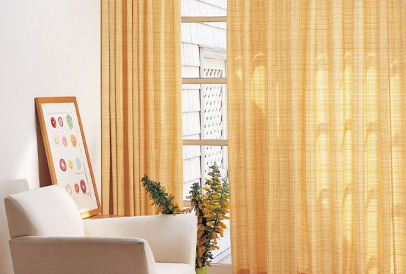 水彩の幾何学的な抽象的なシームレス パターン背景。カラフルなモダンな質感。コーナーの三角形、ひし形、正方形のタイル。自然な黄色、茶色の暖色系。壁紙、背景モザイク。のイラスト素材・ベクターImage 54430122