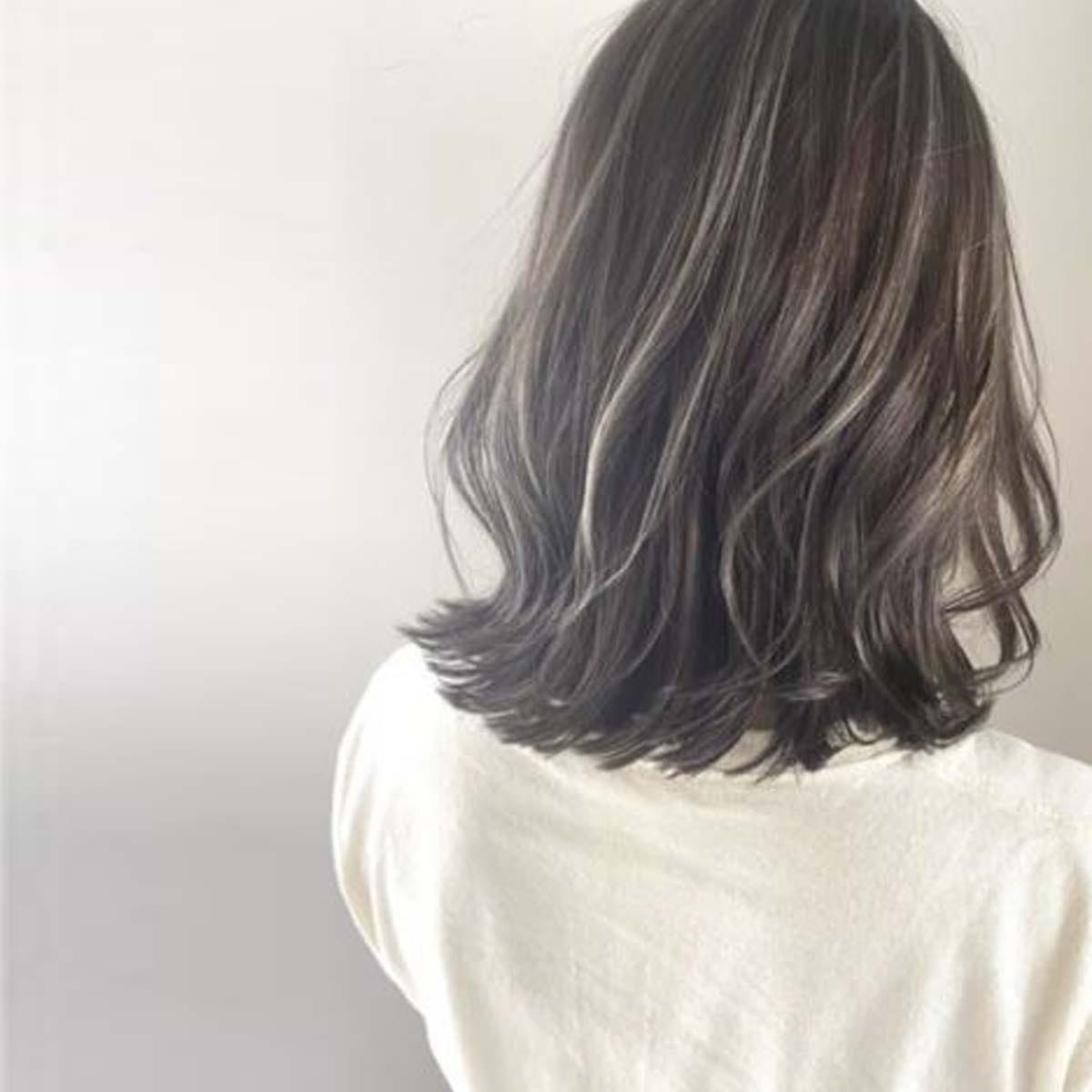 アッシュのハイライトで白髪を目立たせない！人気のカラーはダークグレージュ？KYOGOKU ACADEMY