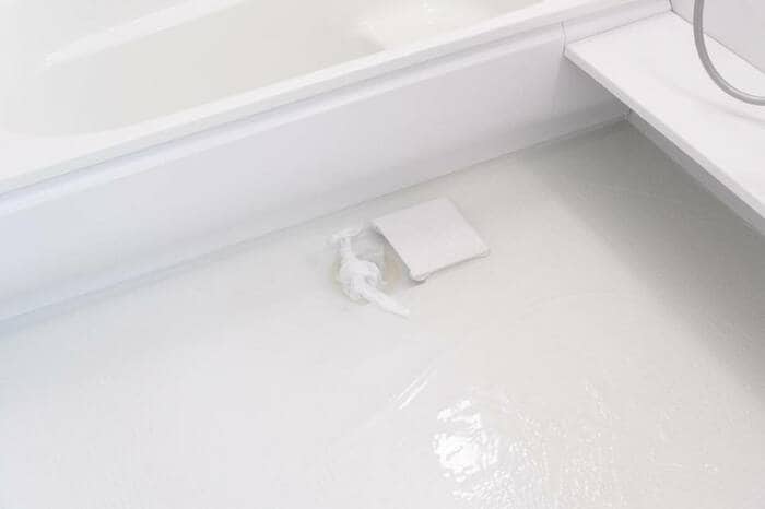 家事えもんのお風呂の鏡の水垢落とし！クエン酸の使い方に秘密あり？！掃除屋10年のプロ「リュウジ」が教える本当の汚れの落とし方