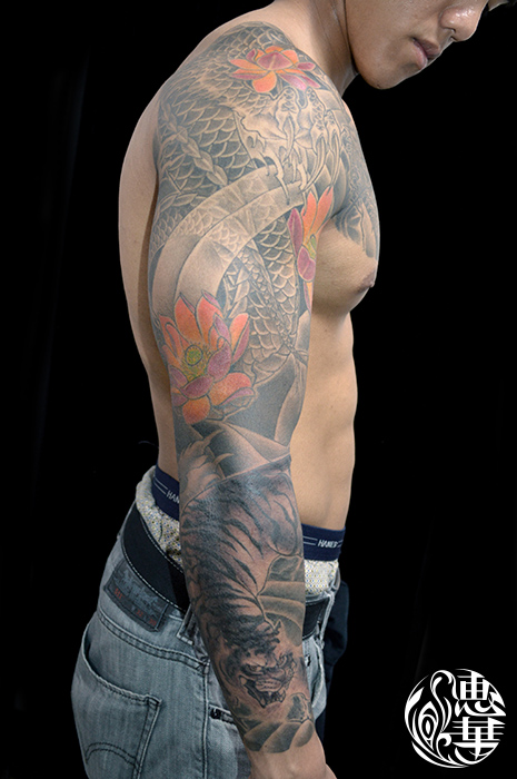 不動明王と龍の刺青タトゥー腕の刺青東京 刺青 タトゥー 和彫り 洋彫り 刺青師二代目江戸光