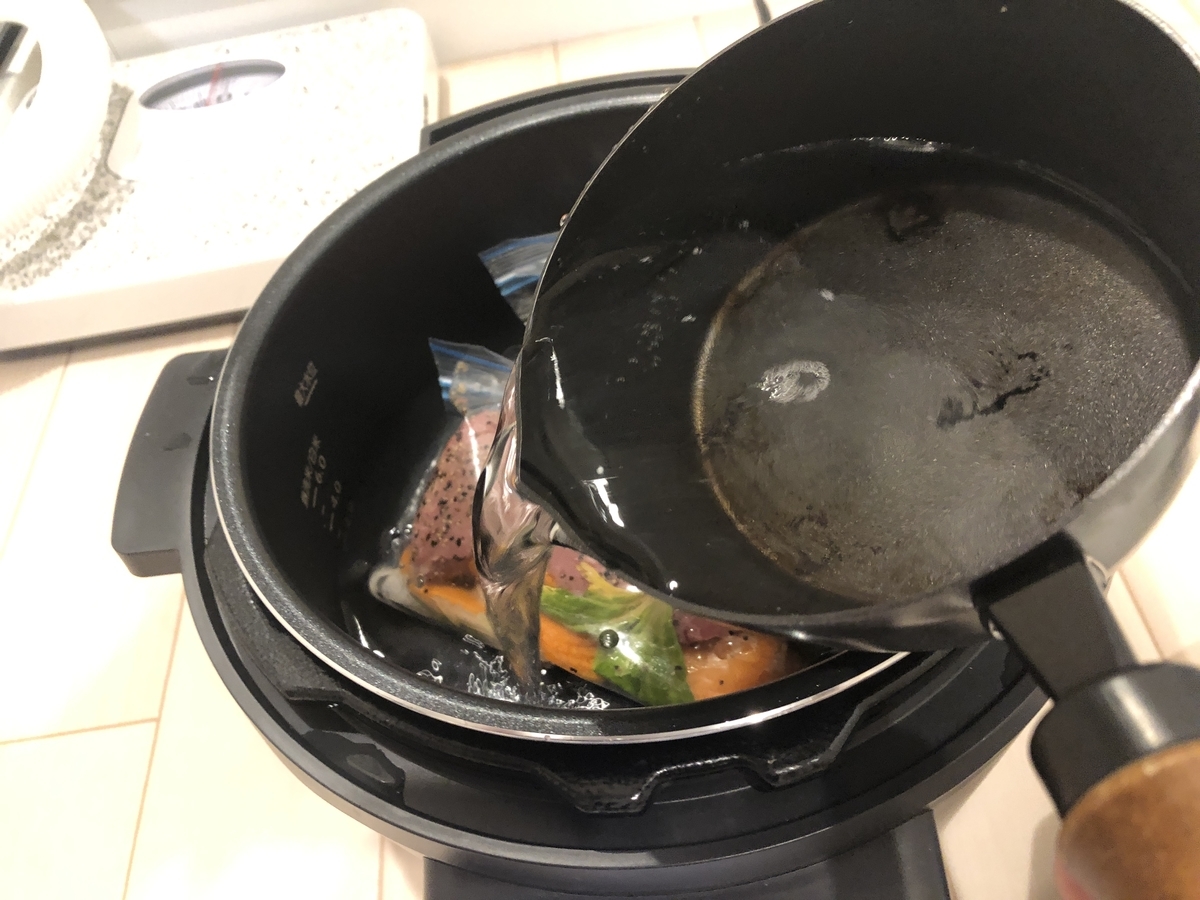 値下げ低温調理器 低温調理 鍋 低温調理機 家庭用 電気 ローストビーフ サラダチキン