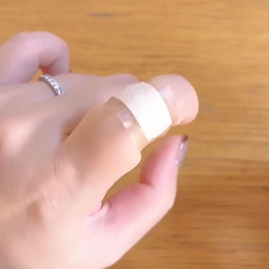 知ってた? 絆創膏を指に貼るならコレ！「密着して動かしやすい！」 ボム- エキスパート - Yahoo!ニュース