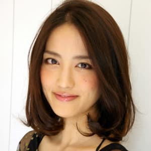 ひし形ヘアスタイルで50代でも若見せ！輪郭や頭の形に合わせて徹底解説！ - classy wig ひし形ヘアスタイルで50代 でも若見せ！輪郭や頭の形に合わせて徹底解説