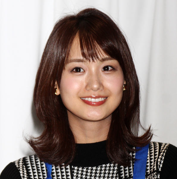 井上清華・佐久間みなみらフジアナウンサーが登場 カレンダー第12弾決定 フジテレビアナウンサーカレンダー2025～HUGE SMILE～-モデルプレス