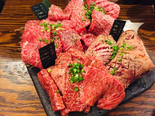 炭火焼肉ホルモン みなみ」が浅草橋に誕生。木場の有名ホルモン焼肉店で経験を積んだ南氏の独立1号店 - フードスタジアム