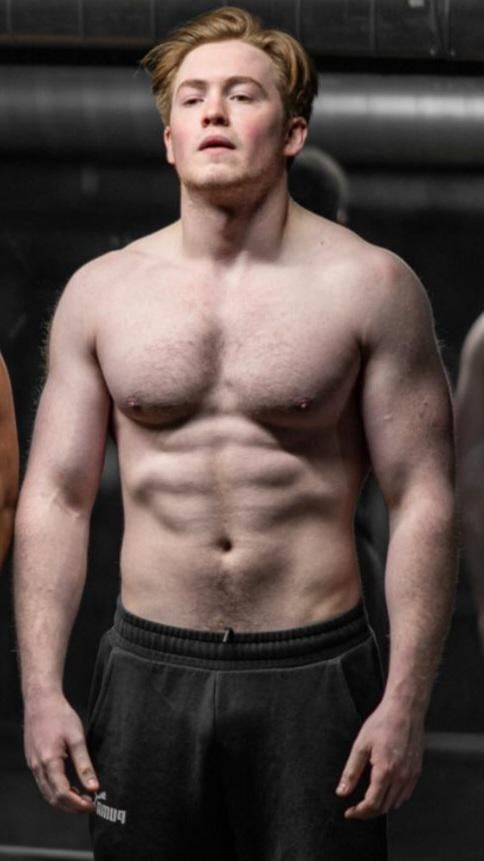 ハッピーサタデー! 🌴🌈☀️💙ハートストッパーシーズン3のニック・ネルソンに感謝 – kit.connorkitconnorupdateskitconnorheartstopperkitsebastianconnorkitconnorpicskitconnorcutekitconnorsocietykitconnorkitconnormylifenicknelson