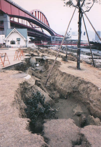 ちみた日本語の看板の語用論的問題