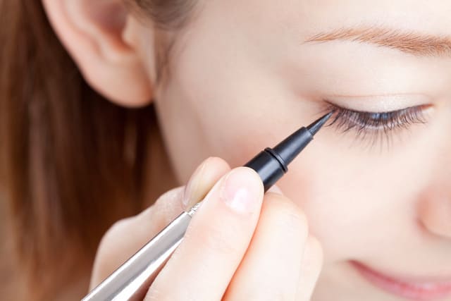 ビューラーいらずの すだれまつ毛 が流行中！すだれまつ毛におすすめマスカラも紹介 - 脱エクステ！マスカラマニアのまつ育ブログ