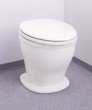 和泉市で汲み取り式のトイレを簡易水洗に！衛生的になりました 約45万円 工期6日間 岸和田市リフォームリハウス店ヤマナカ やまなか工務店