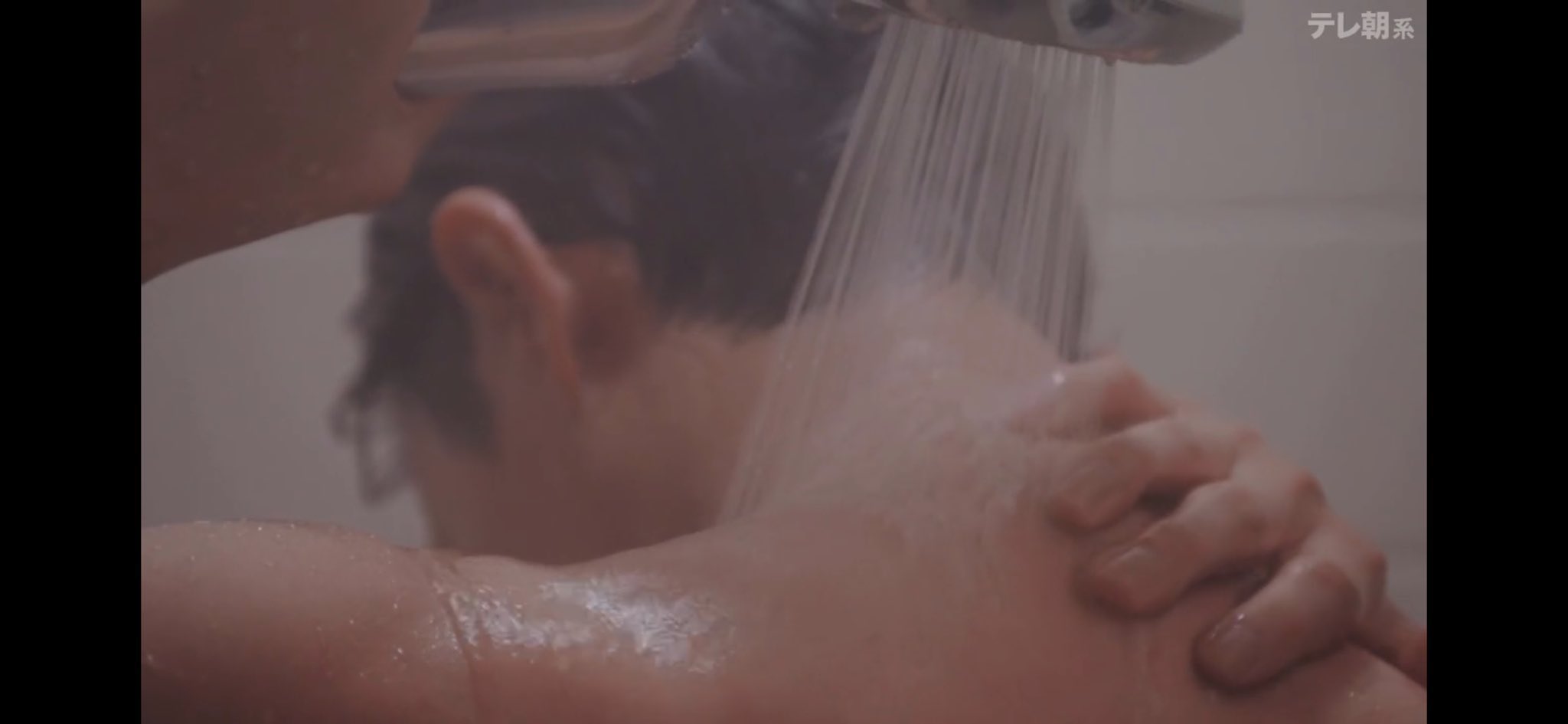 若い男性のシャワーシーンの写真素材79682513- PIXTA