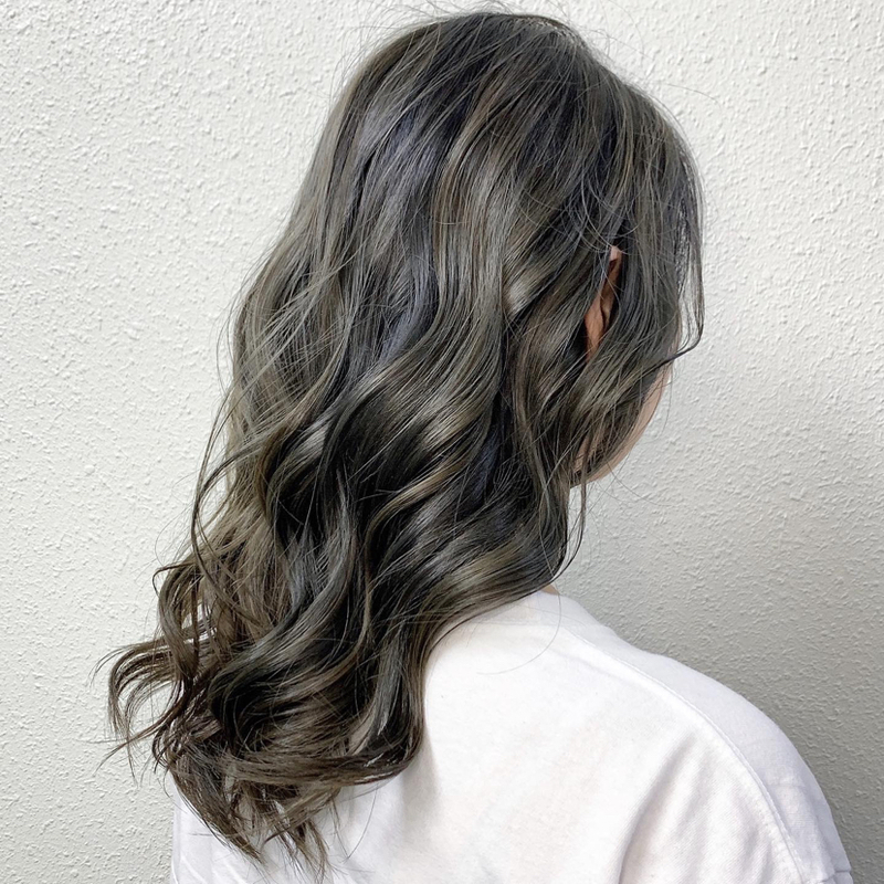 ハイライトはベースの明るさで変わる！？オススメハイライトコラム 美容室 NYNY Mothers イオンモール四條畷店 千々和元気ヘアサロン・美容院ニューヨークニューヨーク