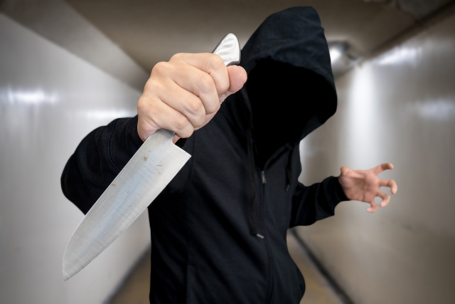 ナイフの夢・包丁の夢の夢占い - ゆめの夢占い