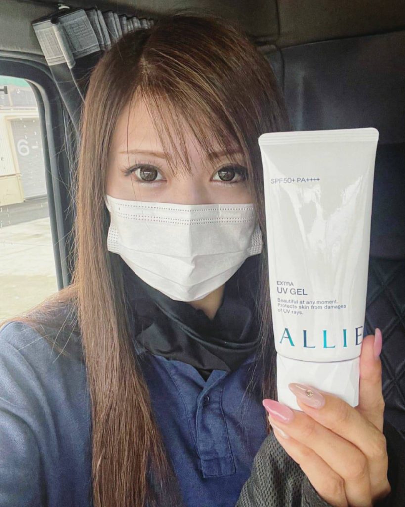 女性ドライバーの日焼け防止対策グッズ9選！車の運転席での顔や腕、手や首を紫外線から守りたいhachiko85ライフ