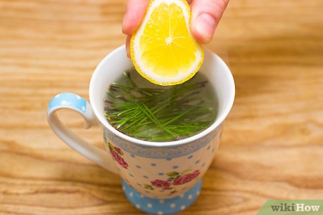 松葉ジュースの作り方 ミルサー編 ・生松葉 約50g ・水 2リットル ① 生松葉の半量 25g と150cc位の水を入れてミルサーにかける 松葉の色が白っぽくなるまでミルサーをまわす② 茶漉しなどで濾しながら、2リットルの水に絞る ③ これを2回繰り返し、松葉ジュースの