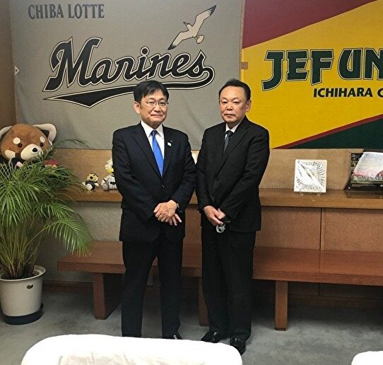 株式会社 JOHメディカルプランニング様 薬局LEDビジョンのデジルック