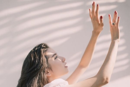 細身体型の男子に朗報！痩せ型にこそ似合うY型シルエットのコーディネート