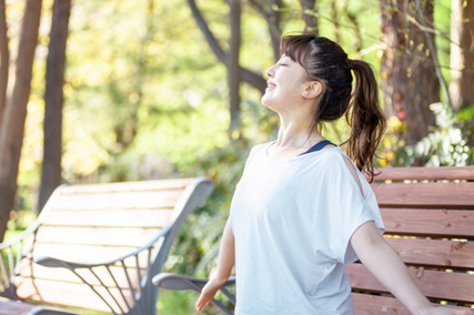 リトリートとは？ー人生を変える旅に出よう - オンライン無料朝ヨガはチャクラワーク