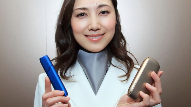 外でタバコを吸う女性 - No: 27518908写真素材なら「写真AC」無料 フリー ダウンロードOK