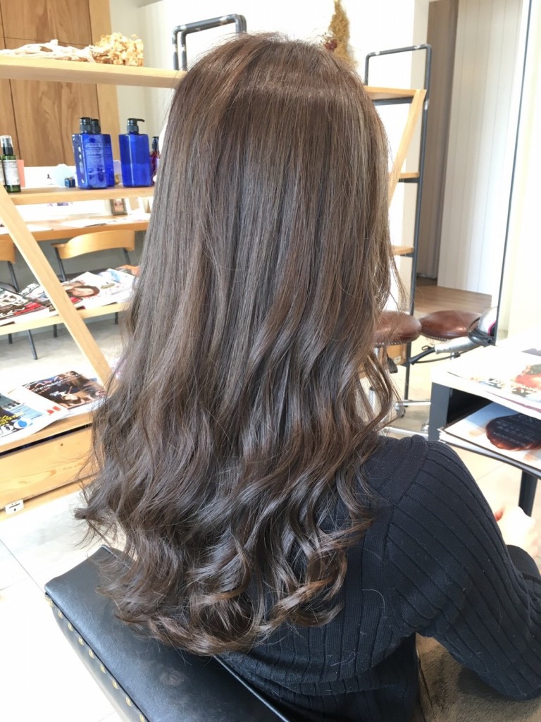 色見本 イルミナカラー全16色チャート人気色やミックスデザインをご紹介