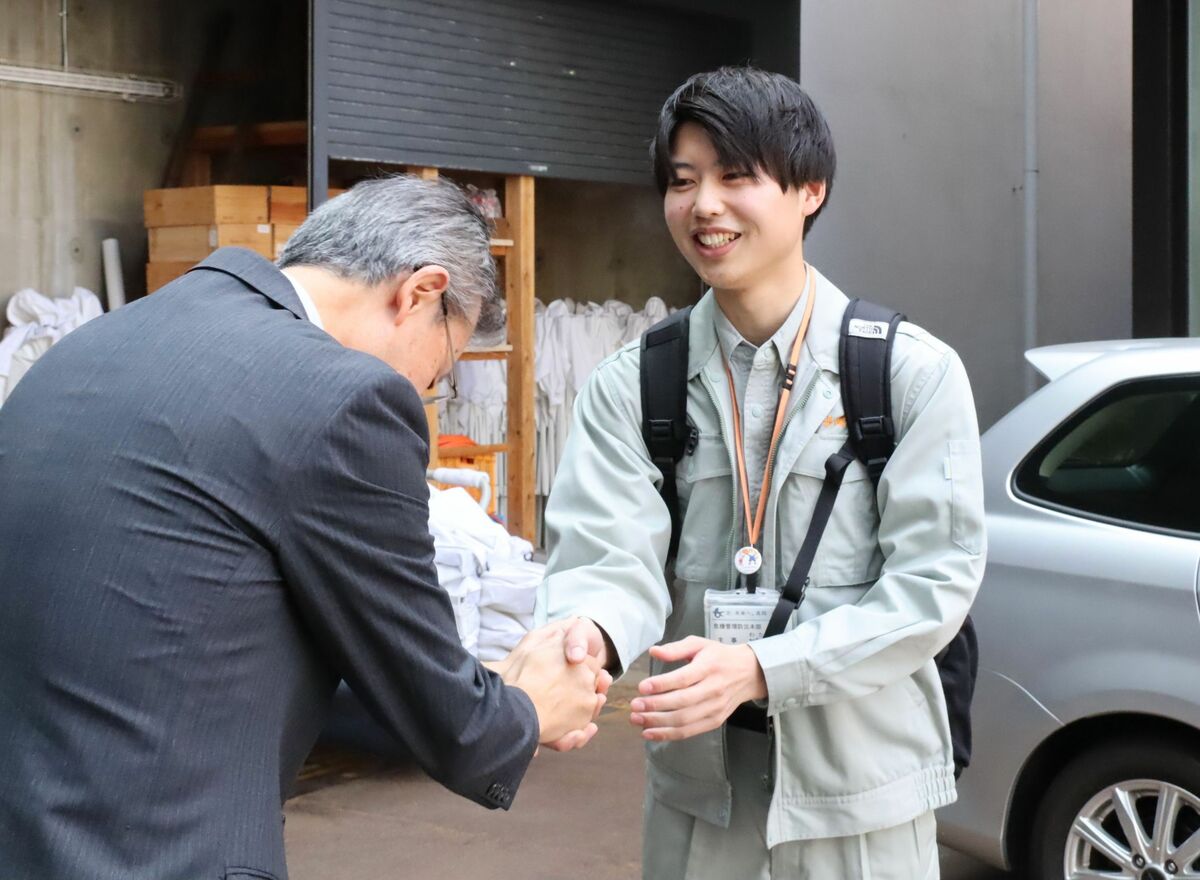 株式会社いき出版 - 長岡駅ビルCoCoLo長岡の2階にて、『長岡市の100年』刊行記念写真展が開催されています👏 |