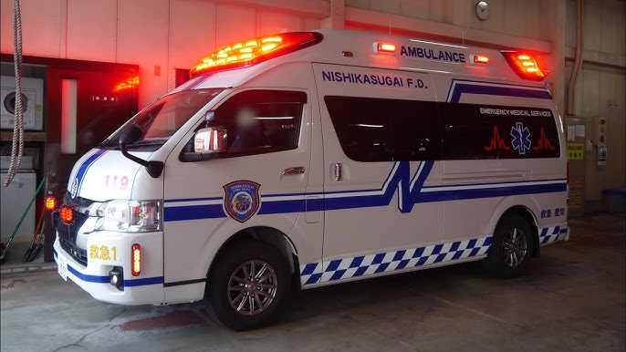 breeze Tシャツ 救急車デザイン - メルカリ