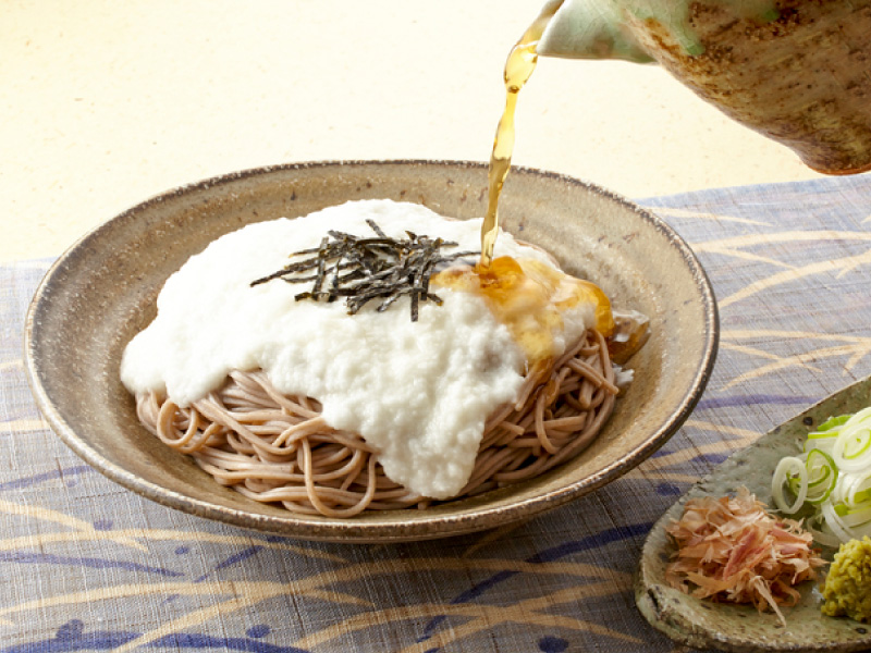 とろろとオクラのぶっかけ冷やしそば