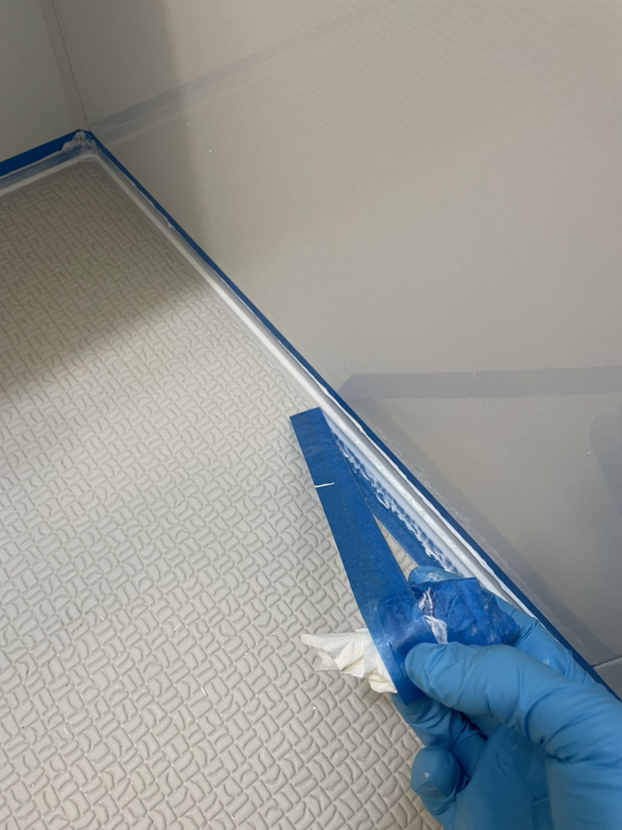 お風呂 ゴムパッキンに入り込んだ黒カビの落とし方