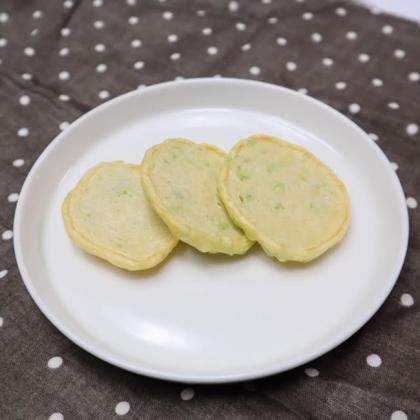 おやき作ろう✨@aya_home63 ⁡さんの投稿をお借りしました ⁡ ⁡離乳食パウチでおやき作ろ⁡ ⁡ 離乳食パウチってもうちょい重たくしたらおやきにできんじゃね ???? ⁡ とおもい、早速やってみた！ ⁡ ちなみにパウチだけでもいけるか試したけど やっぱり緩いから