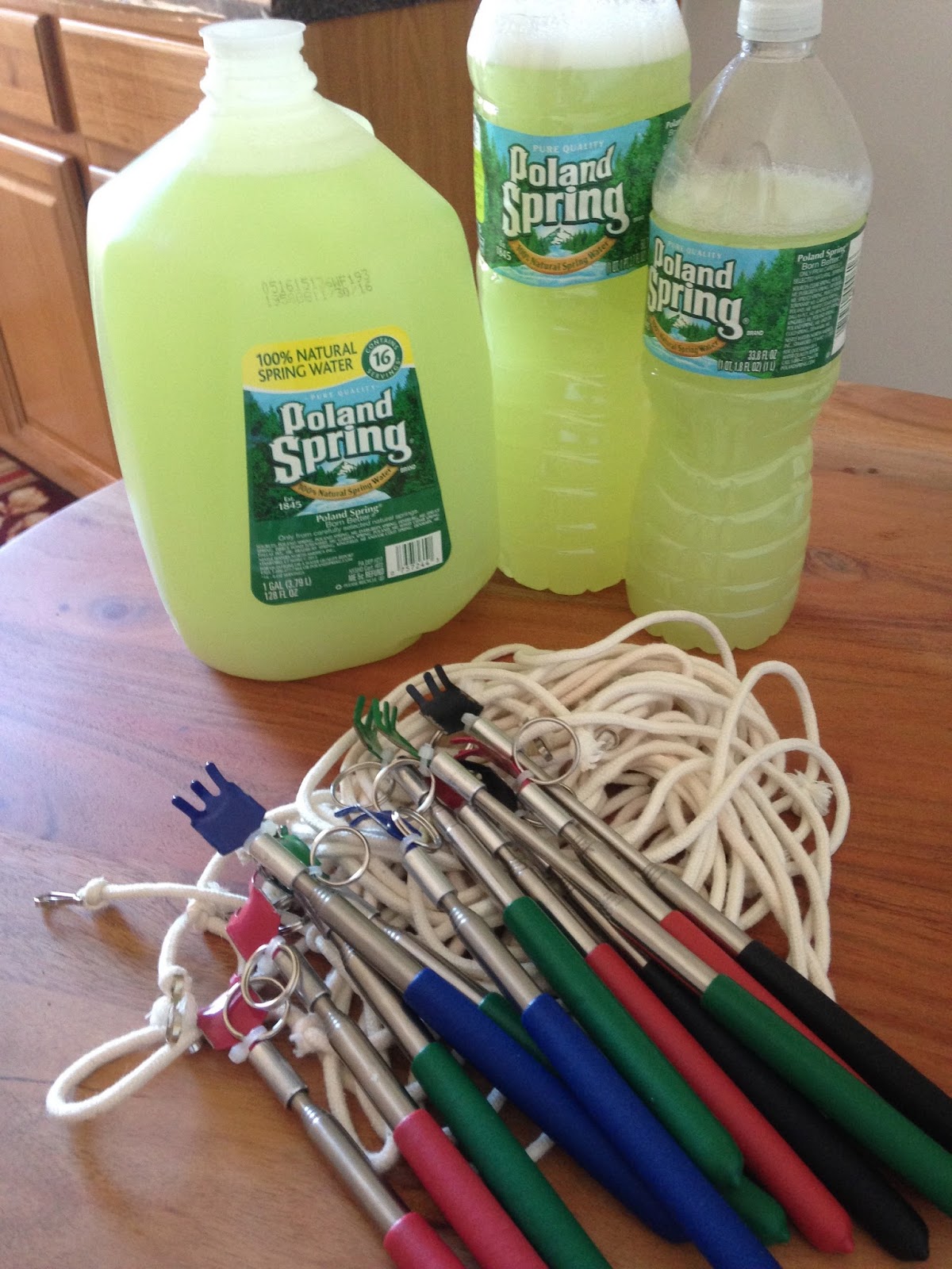 １００均で買える物のみを使用した大きいシャボン玉道具と液体の作り方！現役シャボン玉師のし泡せブログ~日日是好日