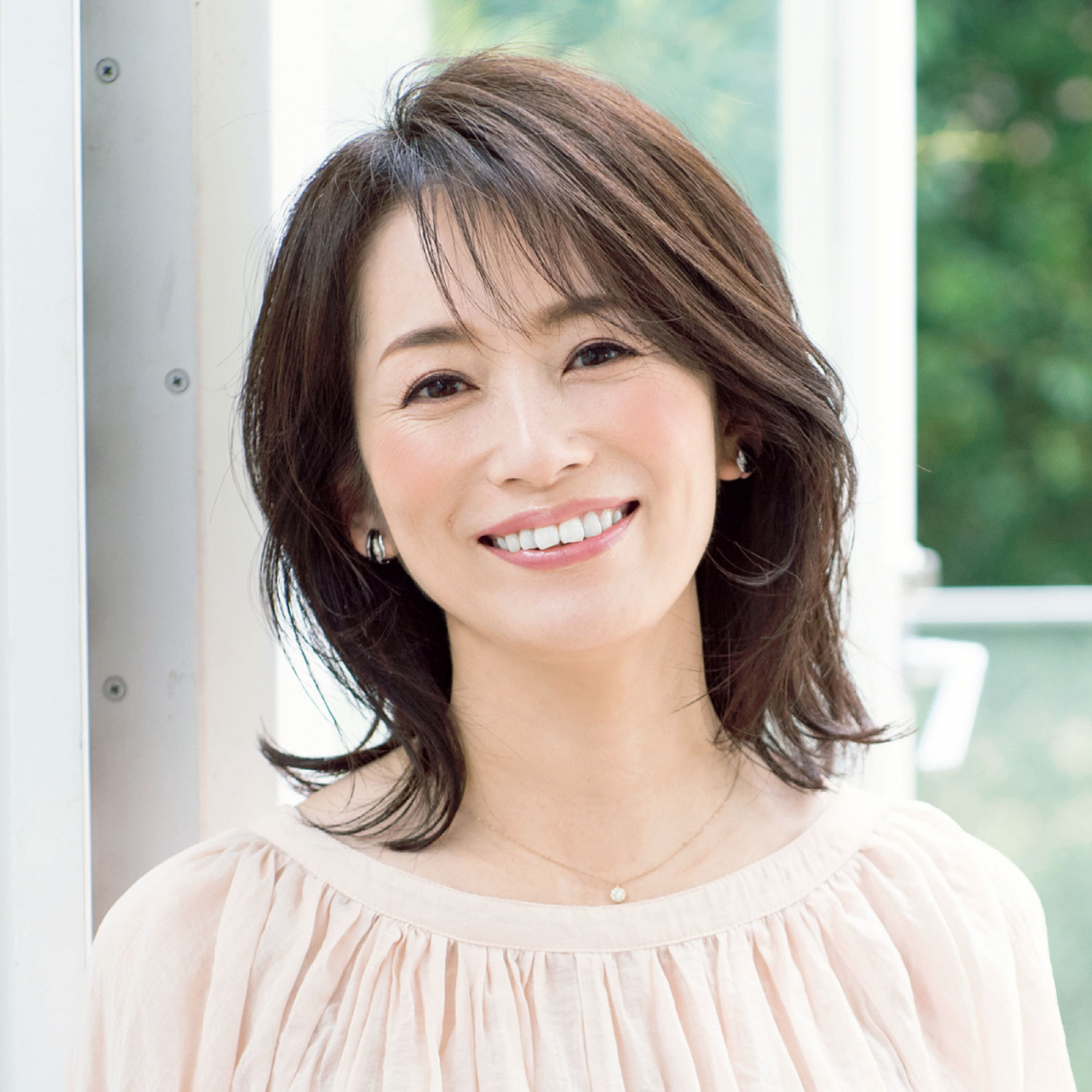 40代50代女性・薄毛に似合う髪型カタログ 画像有 薄い頭頂部 分け目 つむじ 後頭部をカバーするおすすめヘアスタイル◇ショート ボブ ミディアムロング パーマ