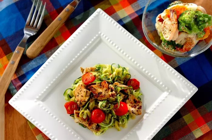 ダイエット中の夜ご飯の正解は？食べ方のポイントとおすすめレシピを紹介美的.com