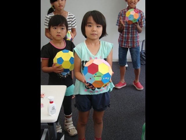 H26 8月 23日ｻｯｶｰﾎﾞｰﾙ貯金箱作り - YouTube