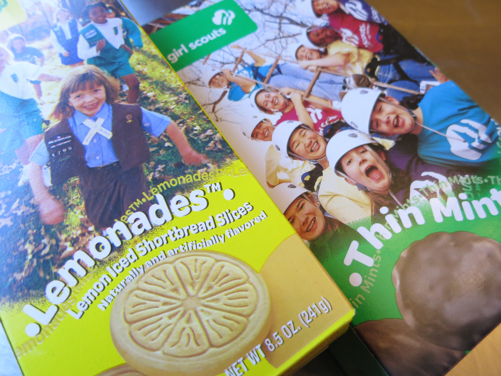 Amazon.co.jp: 精油 テルペン パイナップルエクスプレス ジャックヘラー サワーディーゼル オージークッシュ ブルードリームガールスカウトクッキーズ Pineapple Express Jack Herer Sour Diesel OG Kush Blue DreamGirl Scout Cookies NATURAL TERPENE BLEND 4.5-5ml