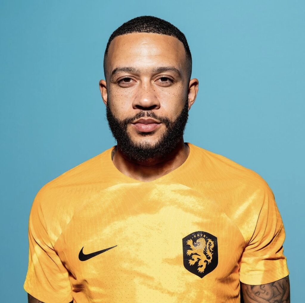 美容師が涙！ノンアルカリ縮毛矯正。黒人さんの癖毛を風になびく地毛風ストレート - YouTube