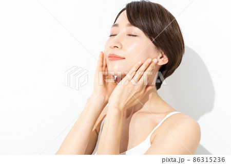 642,800点を超える日焼けのストックフォト、写真、そしてロイヤリティフリーの画像 - iStock紫外線, 日焼け止め, 日差し