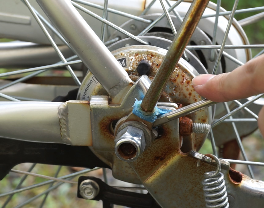 自転車チェーンのサビ取り 呉556とサンポールで茹でて焼くパターン