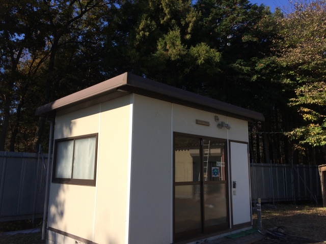 量産型”折りたたむ家”は10坪で約580万円！イーロン・マスクも住むと話題の最新プレハブ住宅