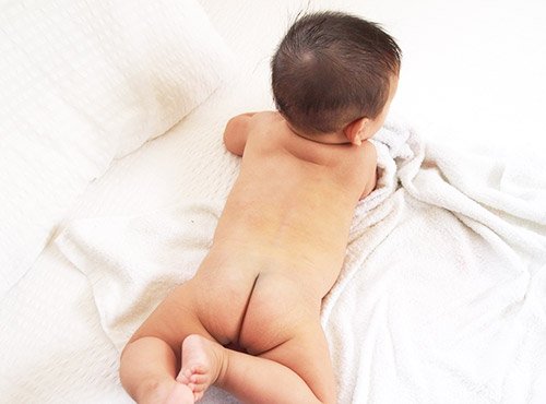 小児科医監修 新生児月経の原因と出血を伴う注意したい病気ベビーカレンダ