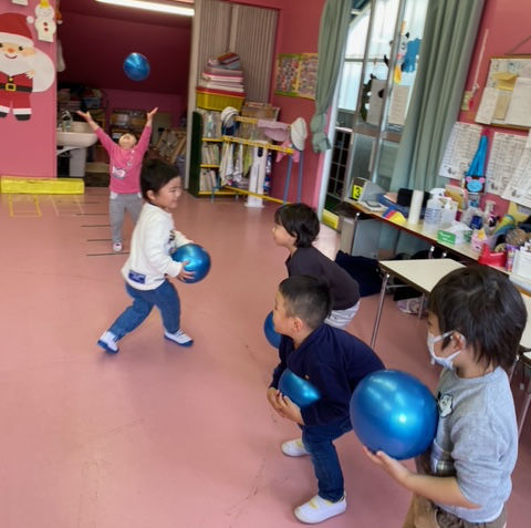 保育園におすすめ！室内でできるボールを使った遊び・ゲーム6選！求人あるある